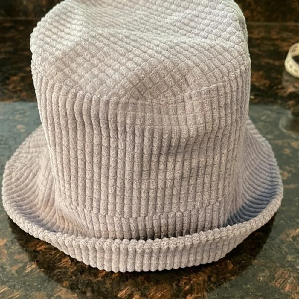 Corduroy bucket hat